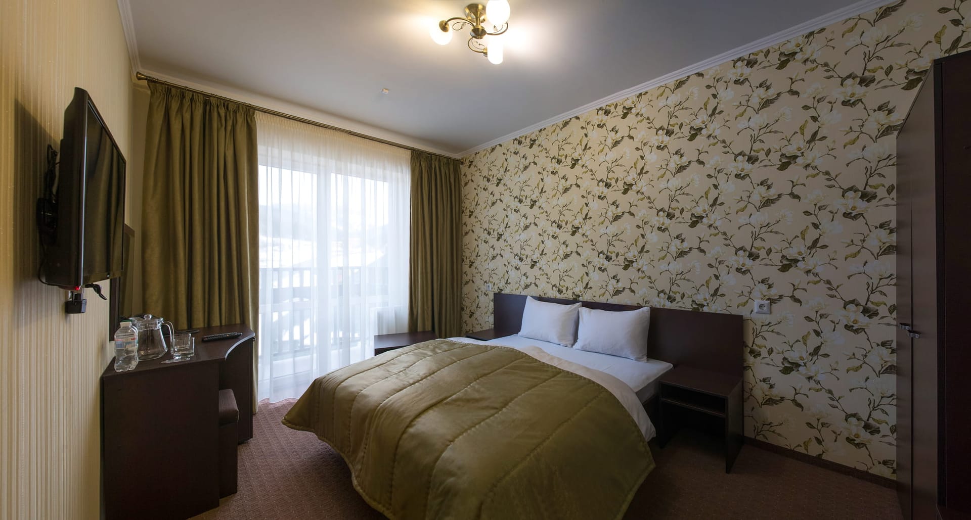 Стандарт для двох з балконом room 1