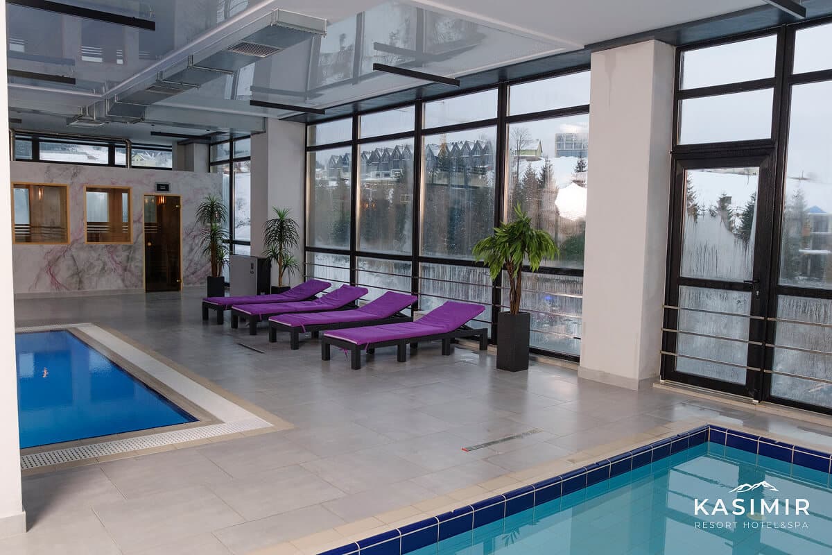 pool right image 1